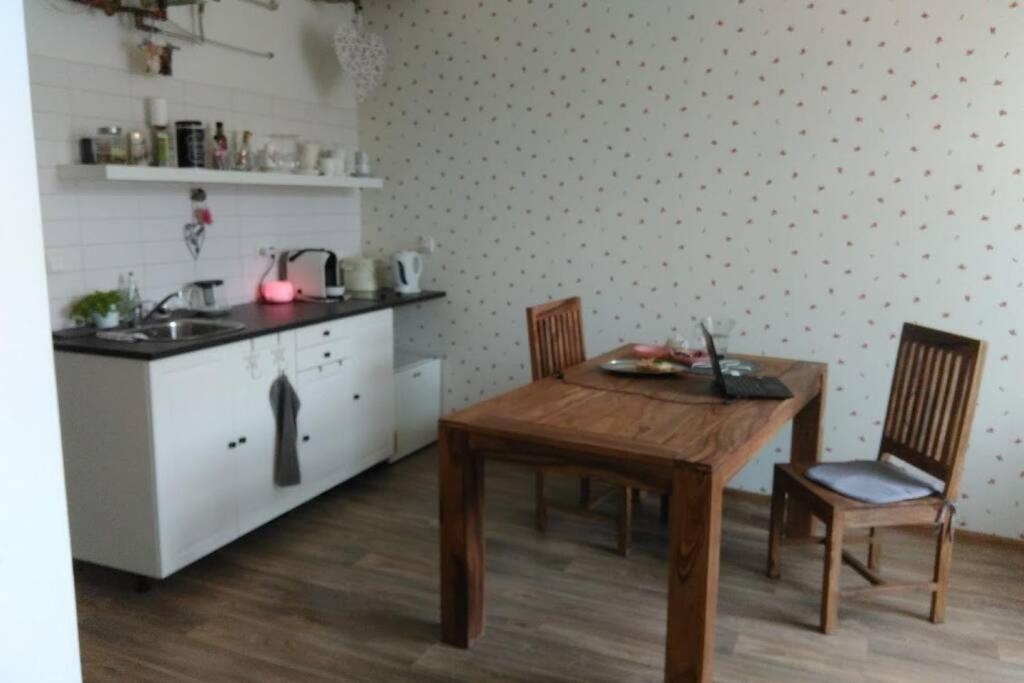 Stylovy Apartman V Centru Nachoda Zewnętrze zdjęcie